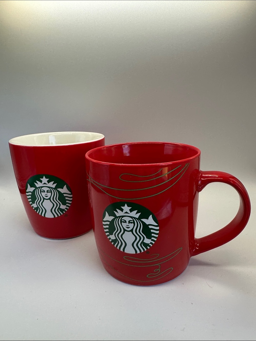 Set of 2 Starbucks Mugs Holiday Red Green Ceramic Christmas Coffee Tea EUC
